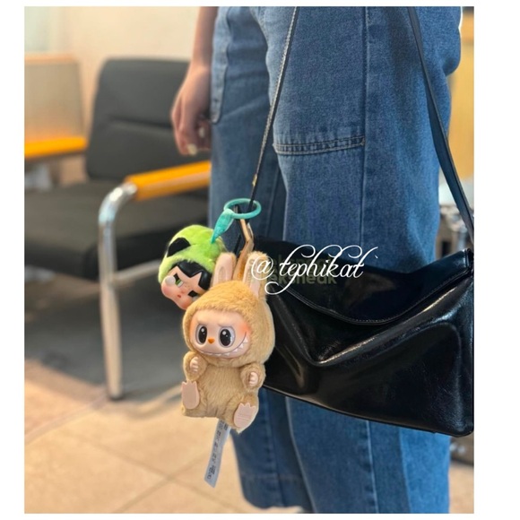 SOLD OUT NEW IN BOX PopMart brand Have a seat collection “baba” - Picture 3 of 8